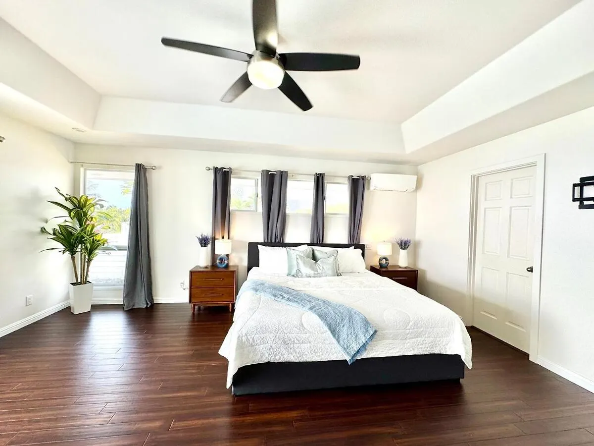 Semesterbostad Panoramic Ocean View Home With Pool By Kona Philong Kailua-Kona